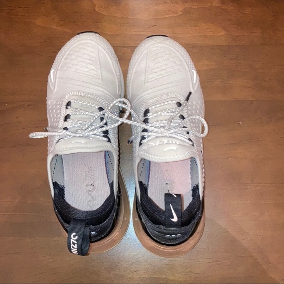 nike air max 270s - Picture 4 of 4